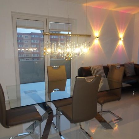 Apartament Francesca Apartment Брашов Екстериор снимка