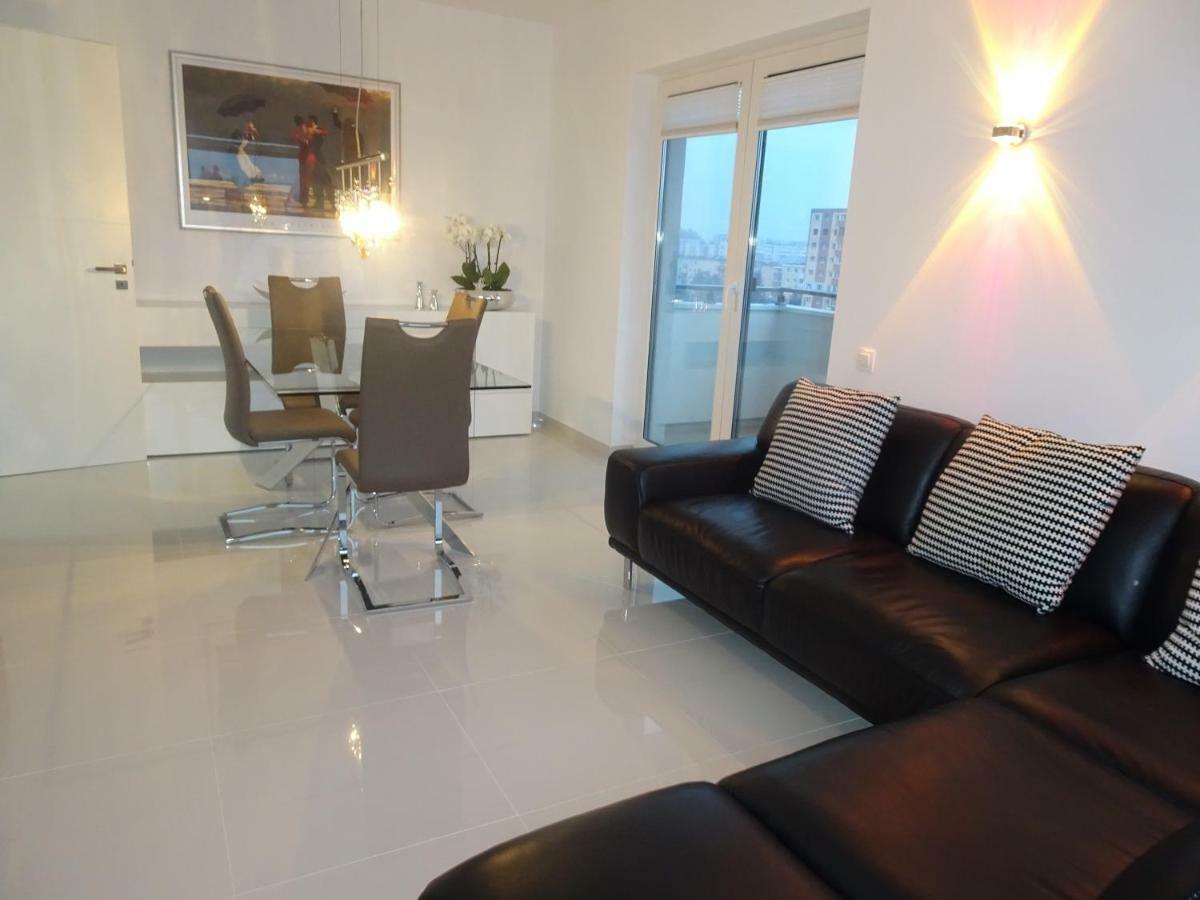 Apartament Francesca Apartment Брашов Екстериор снимка