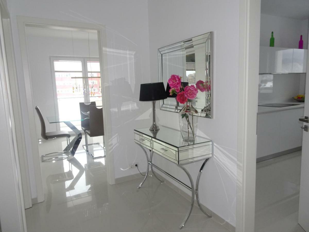 Apartament Francesca Apartment Брашов Екстериор снимка